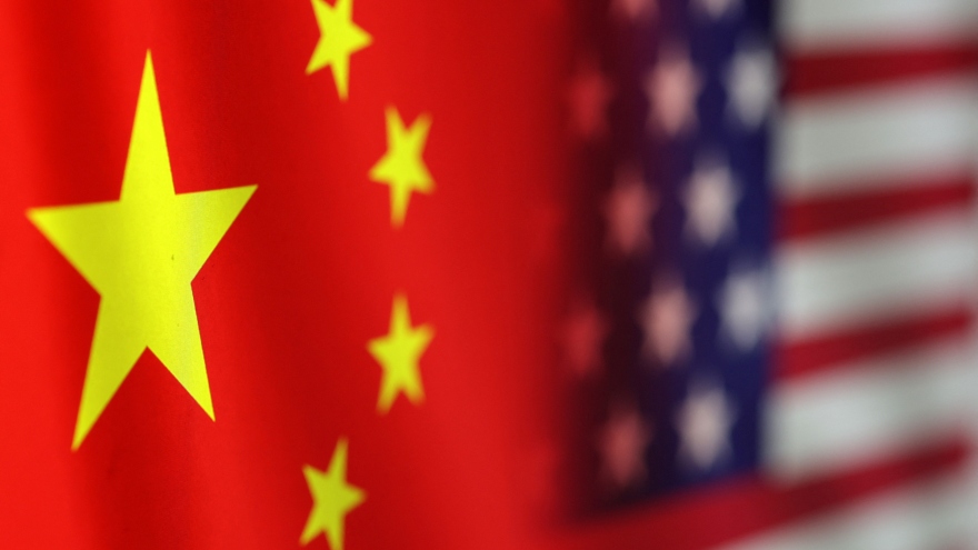 Trung Quốc trừng phạt 5 công ty quân sự của Mỹ